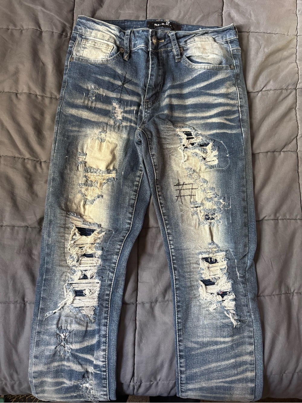 Rue21 Men's Light Blue Distressed Skinny Jeans